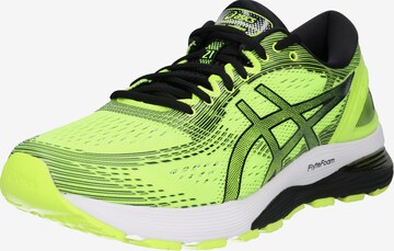 Chaussure de course 'Gel-Nimbus 21' ASICS en jaune : devant