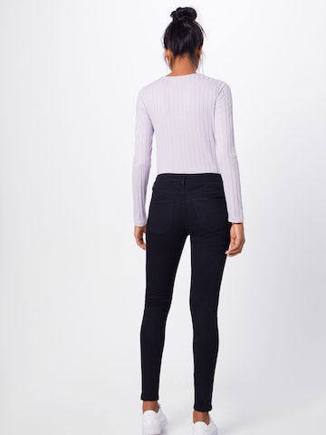 QS Skinny Jeans in Zwart: terug