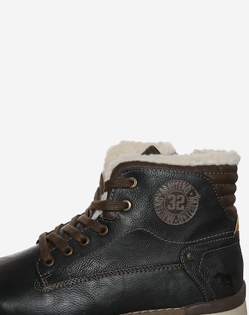 MUSTANG Lace-Up Boots in Grey