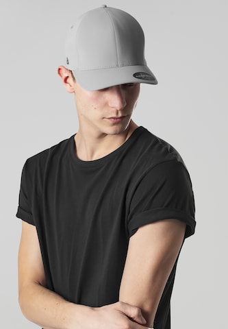 Cappello da baseball 'Delta' di Flexfit in grigio