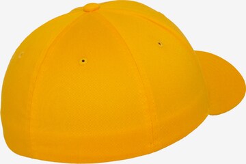 Cappello di Flexfit in giallo