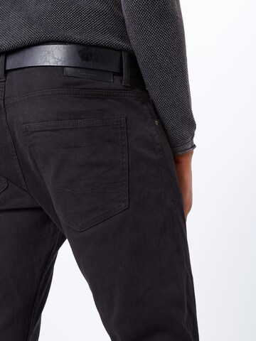 s.Oliver Slimfit Jeans in Schwarz