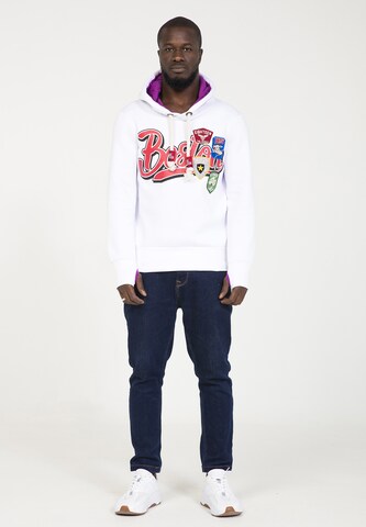 PLUS EIGHTEEN Sweatshirt in White