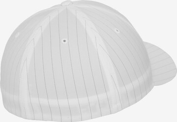 Cappello da baseball 'Pinstripe' di Flexfit in bianco