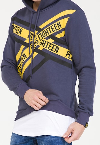 PLUS EIGHTEEN Sweatshirt in Lila