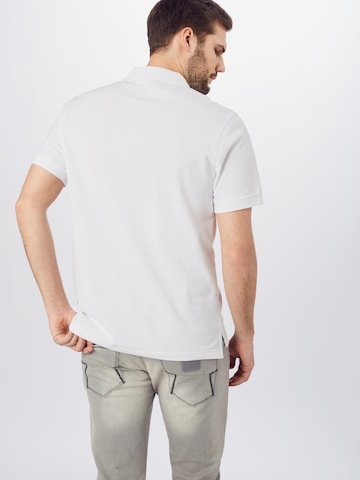 Coupe regular T-Shirt 'Matchup' Nike Sportswear en blanc