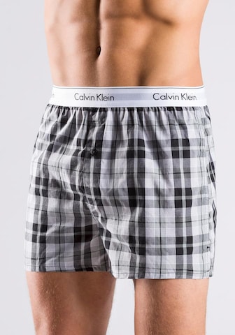 Boxeri de la Calvin Klein Underwear pe negru