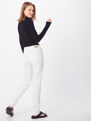 Coupe slim Jean s.Oliver en blanc : derrière