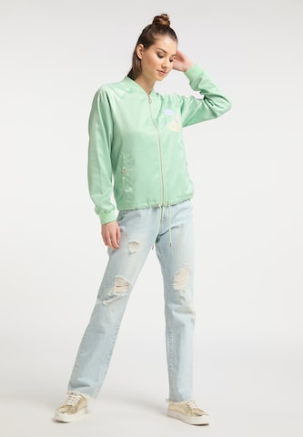 MYMO Between-Season Jacket in Green: front