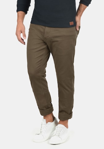BLEND - Slimfit Pantalón 'Saturn' en marrón: frente