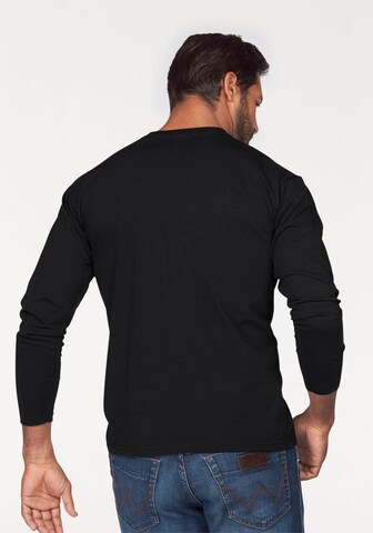 FRUIT OF THE LOOM Shirt in Schwarz