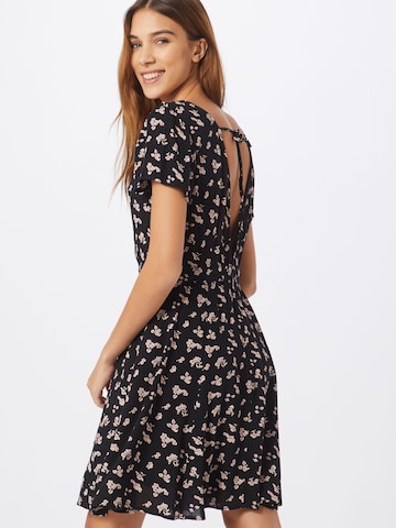 Robe d’été 'Valeria' ABOUT YOU en noir