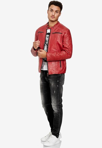 Redbridge Bikerjacke mit rockiger Steppung in Rot: predná strana