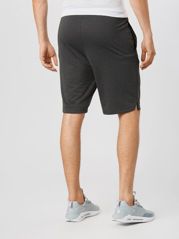 Reebok Regular Sportshorts in Schwarz