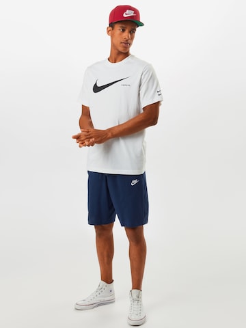 Nike Sportswear Regular Shorts in Blau
