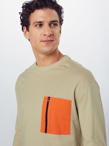 Urban Classics Regular fit T-shirt i beige