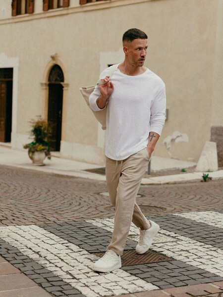 Daniel Fuchs - Basic White Beige Look by DAN FOX APPAREL