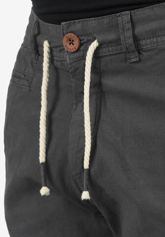BLEND Regular Shorts 'Lias' in Grau