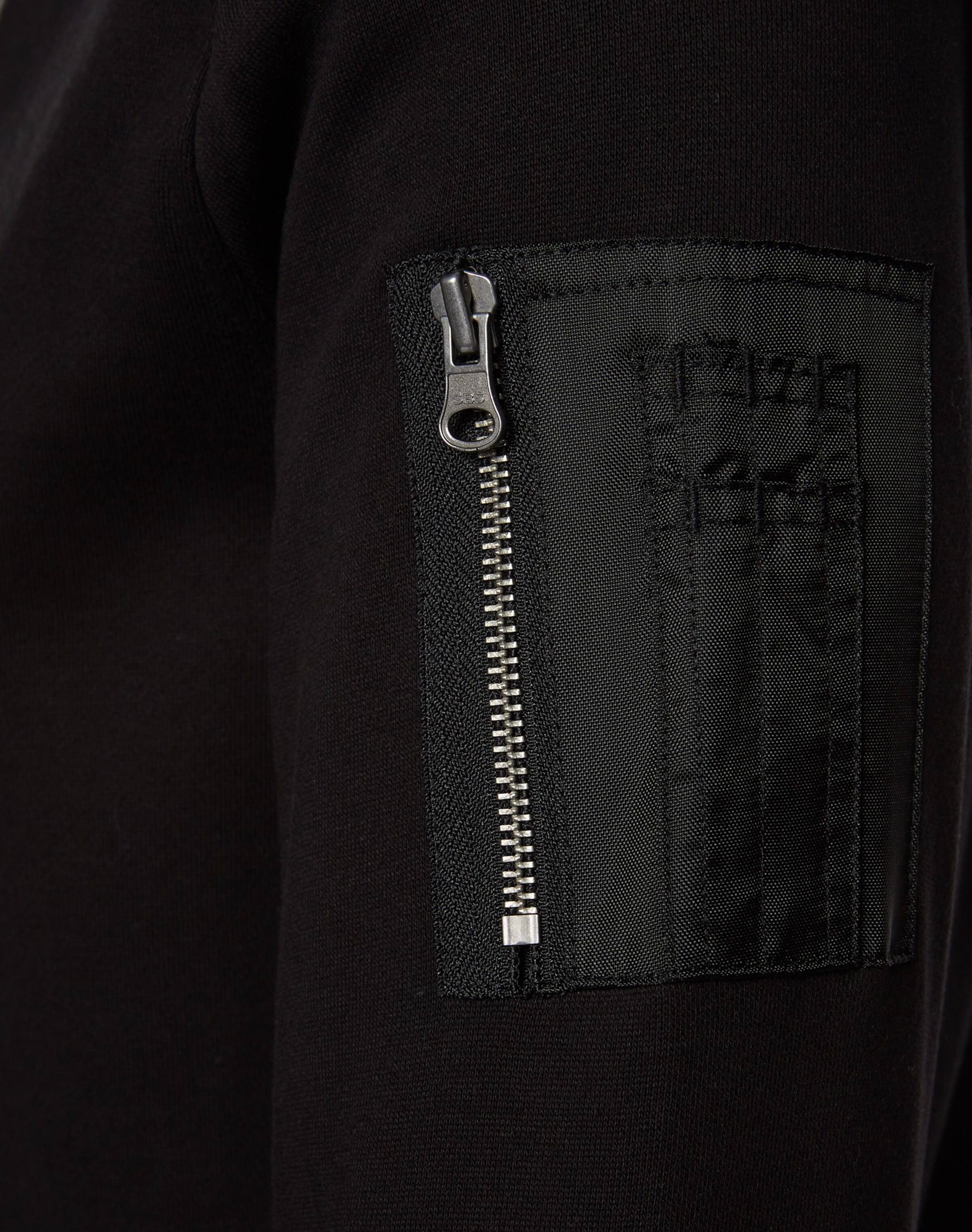 Urban Classics Sweatshirt in Schwarz