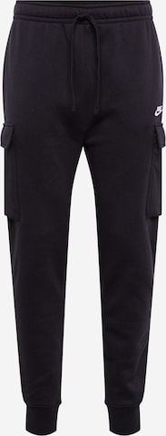 Nike SportswearTapered Cargo hlače 'Club' - crna boja: prednji dio