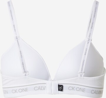Calvin Klein Underwear Normální Podprsenka 'LIGHTLY LINED DEMI' – bílá