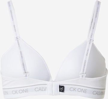 Calvin Klein Underwear Szabványos Melltartó 'LIGHTLY LINED DEMI' - fehér