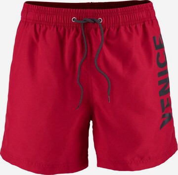 Shorts de bain VENICE BEACH en rouge : devant