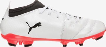 Chaussure de sport 'One 17.3' PUMA en blanc