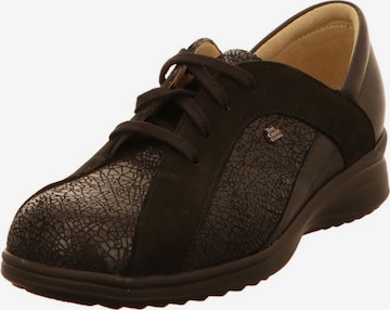 Finn Comfort Lace-Up Shoes in Brown: front