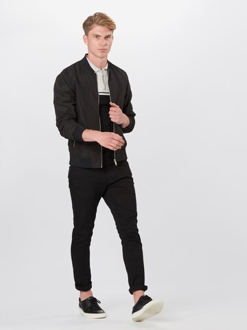 River Island Regular Fit Shirt in Schwarz