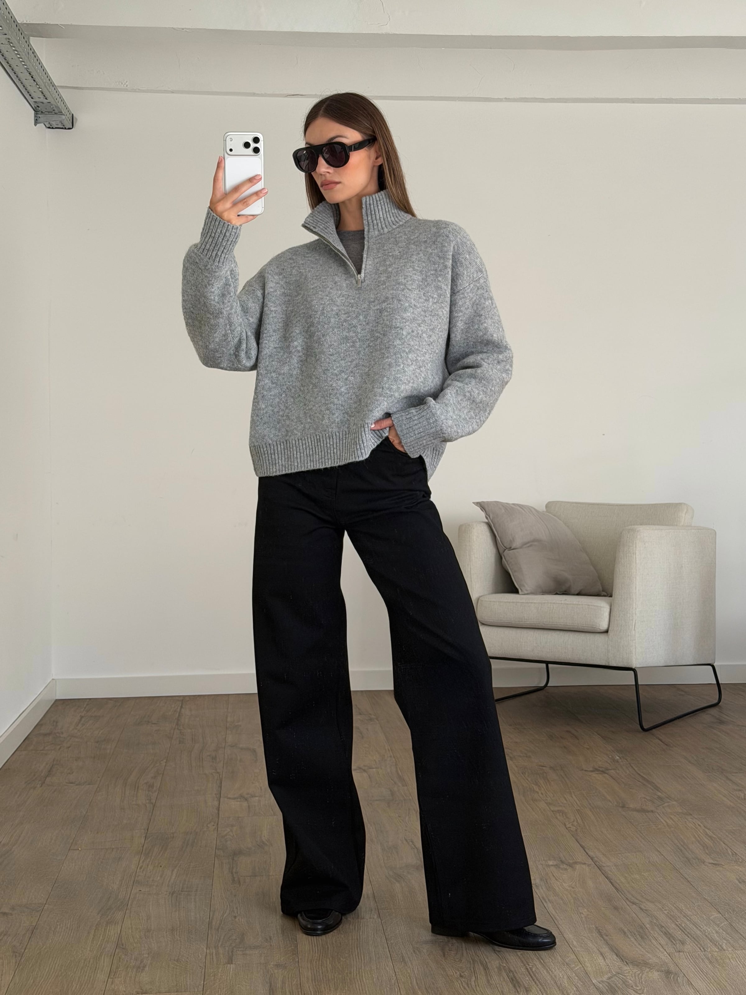 Lorena Rae - Elegant Comfy Sweater Look