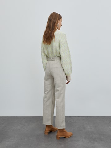 EDITED Wide Leg Housut 'Polly' värissä beige