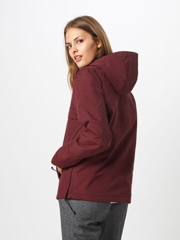 Veste fonctionnelle 'Nimbus Winter' Carhartt WIP en rouge : derrière