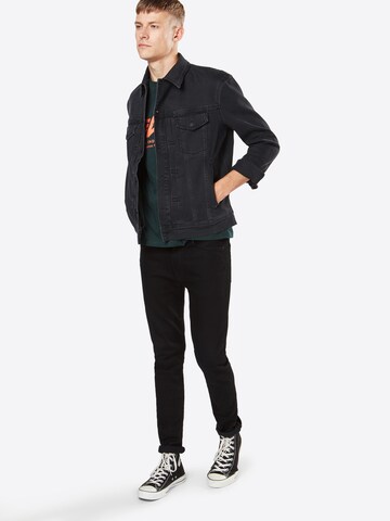ALPHA INDUSTRIES Μπλουζάκι σε πράσινο