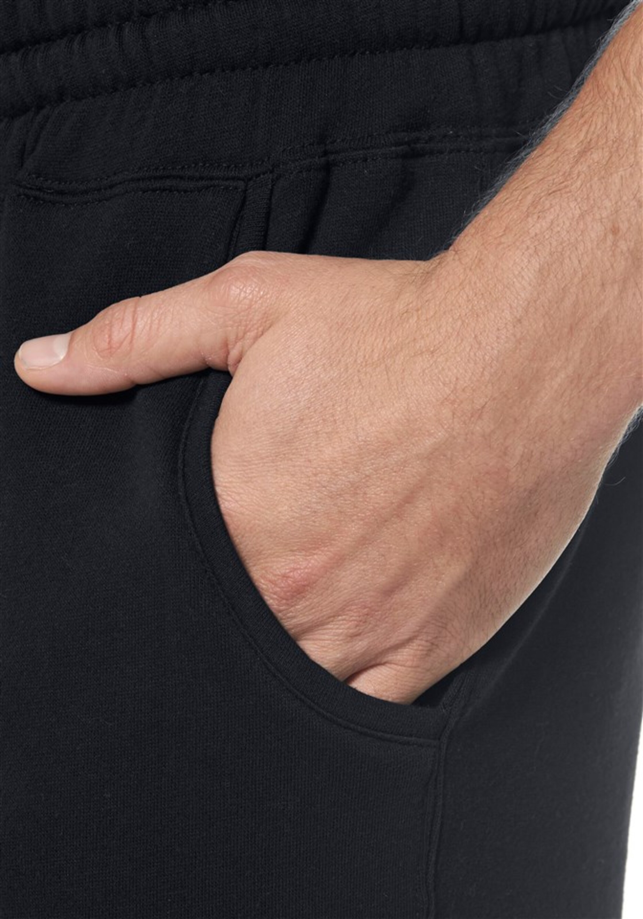 LONSDALE Конический (Tapered) Штаны в Черный: спереди