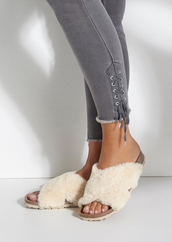 LASCANA Slipper in Beige: front