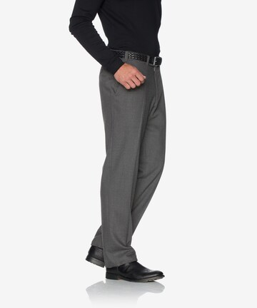 BRAX Regular Pleated Pants 'Jan 317' in Grey