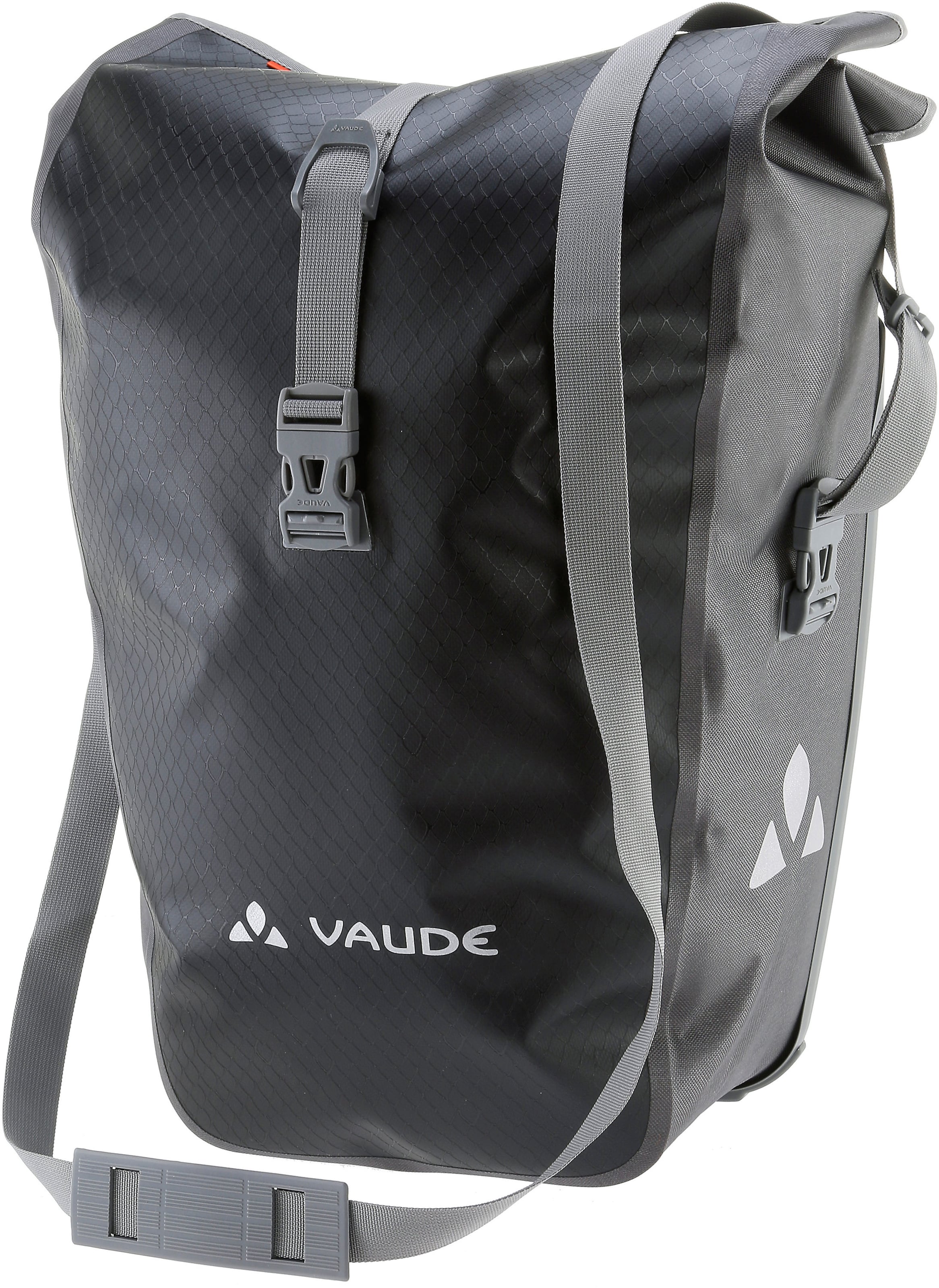 VAUDE Sports bag 'Aqua Back' in Black: front
