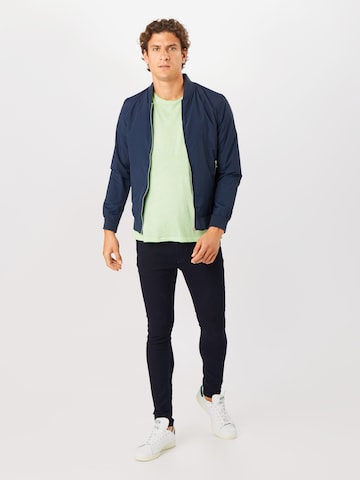 tigha Särk 'Arne', värv roheline
