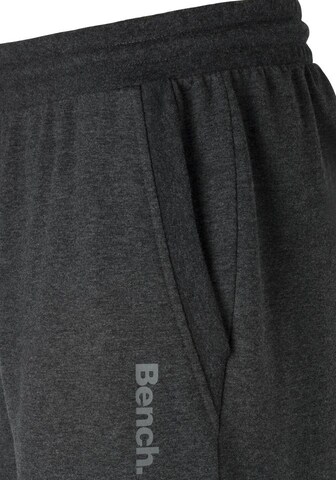 BENCH Конический (Tapered) Штаны в Серый
