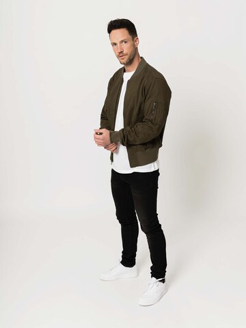 DAN FOX APPAREL Tussenjas 'Jason' in Groen