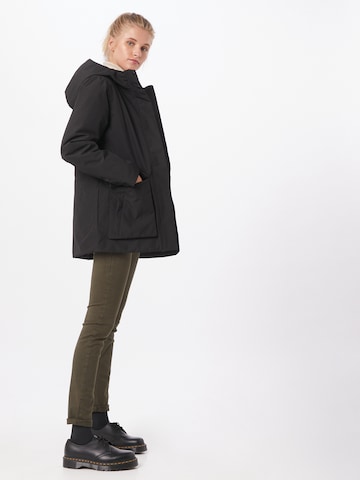 elvine - Chaqueta de entretiempo 'Feven' en negro