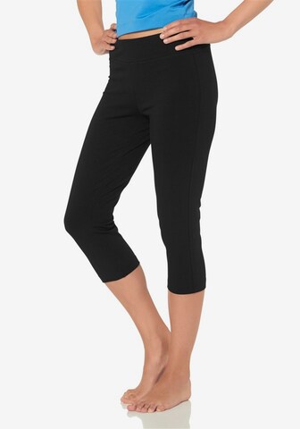 EASTWIND Skinny Workout Pants in Black: front