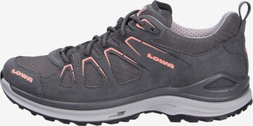 LOWA Outdoorschuh 'Innox' in Grau