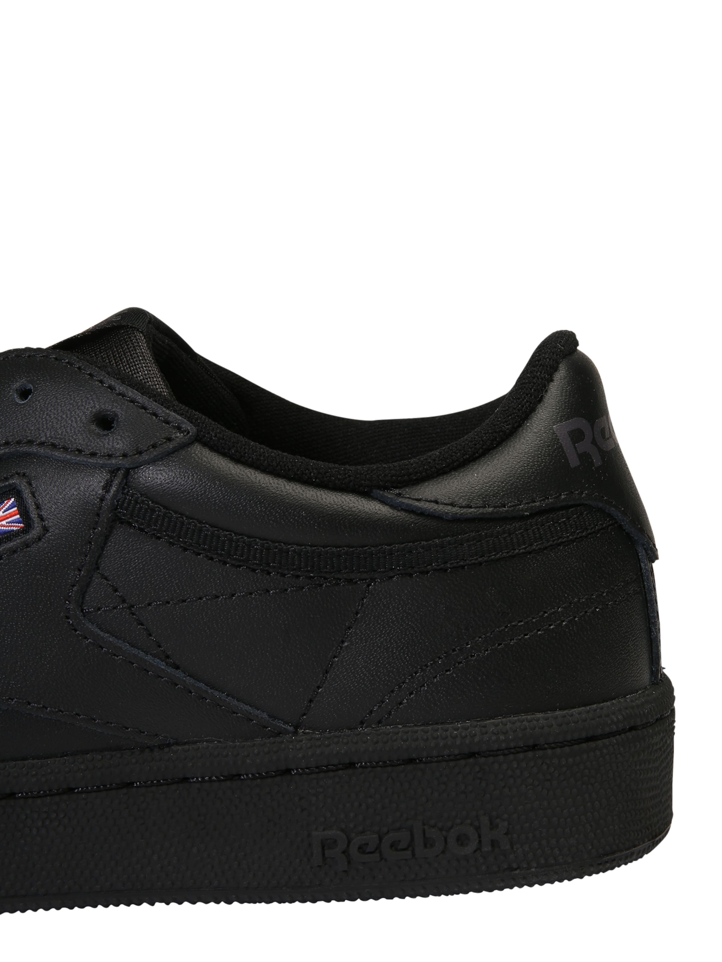 Sneaker low 'Club C 85' de la Reebok pe negru