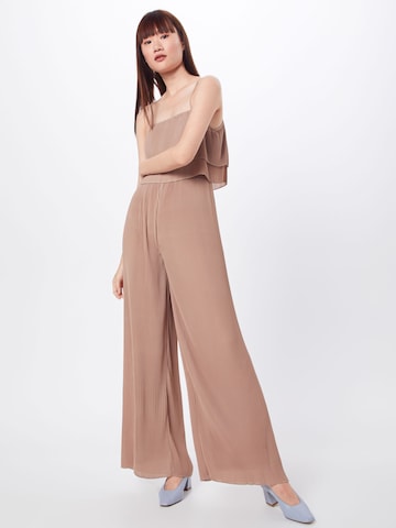 TFNC Jumpsuit 'BIRI' i beige: framsida