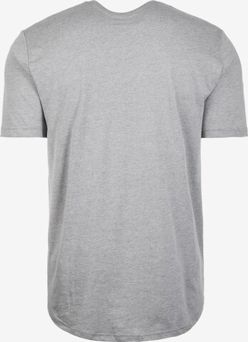 UNDER ARMOUR T-Shirt in Grau