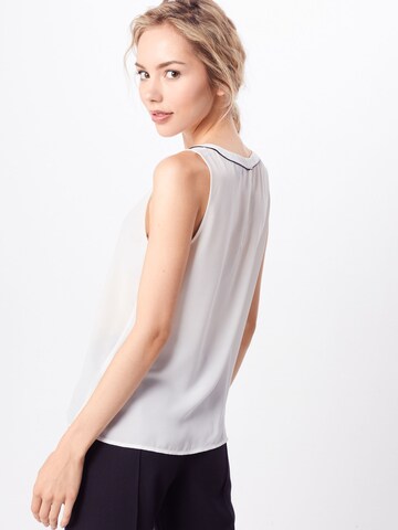 Banana Republic Top 'SL PIPED TRIM CREW TOP' - fehér: hátul