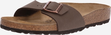 BIRKENSTOCK Papucs 'Madrid' - barna: elől