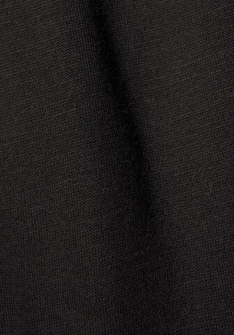 LASCANA - Pijama de pantalón corto en negro